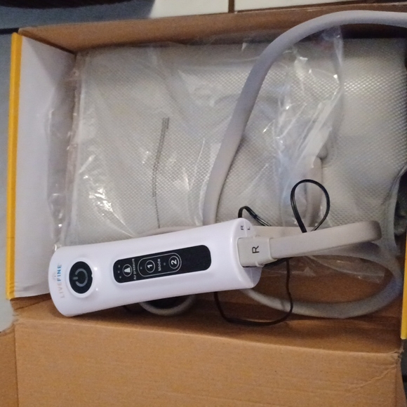 Air Compression Leg Massager - Picture 5 of 8